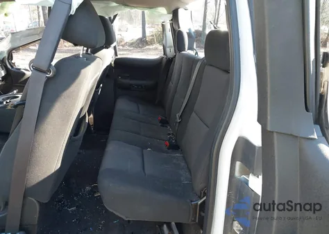 2010 Chevrolet Silverado 1500 Ls z USA, uszkodzony, nr VIN 1GCSCREA2AZ178530